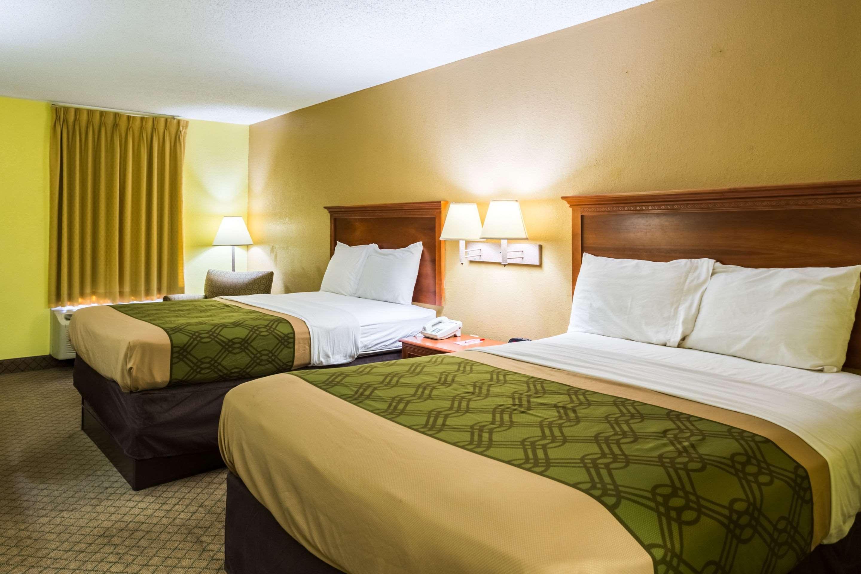 פיקאיון Econo Lodge מראה חיצוני תמונה